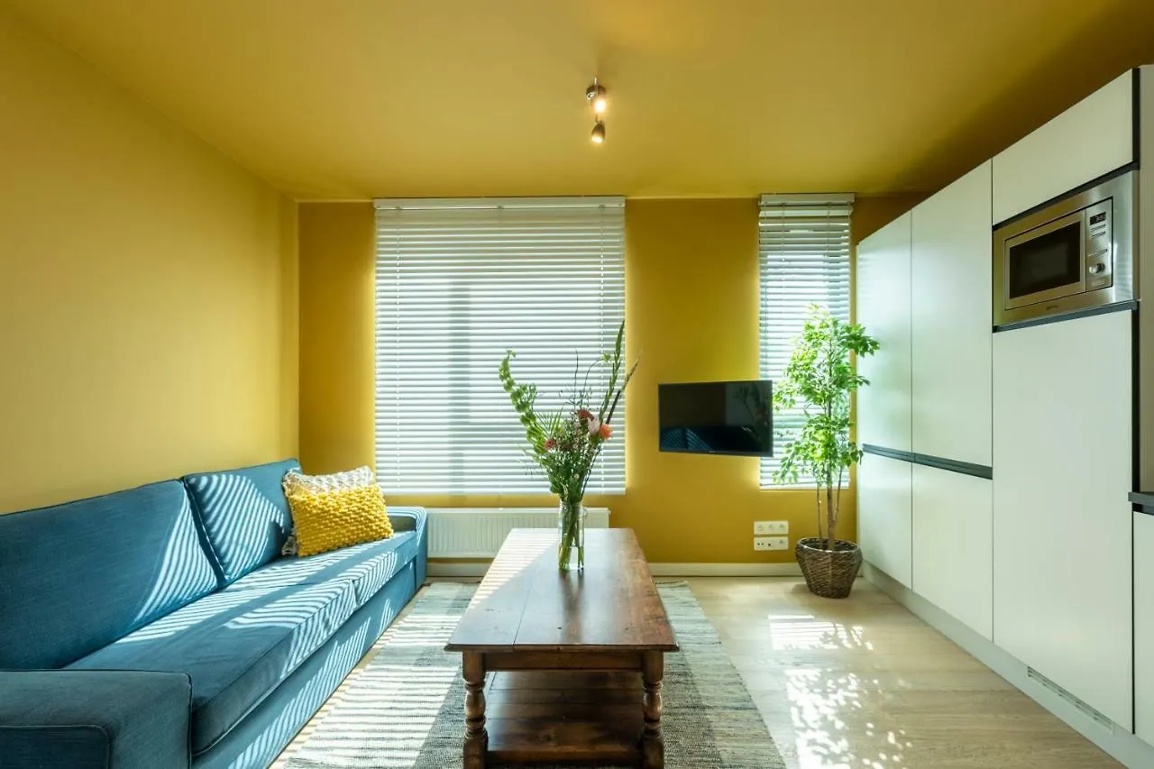 Shway - The India Yellow Studio Antwerpen België